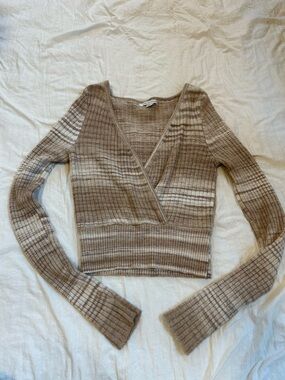 American Eagle V-Neck Cropped Sweater